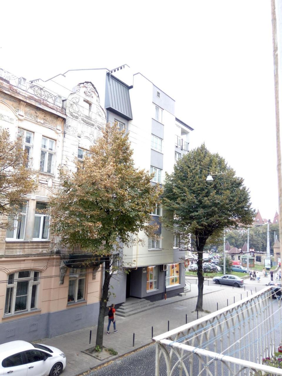 Апартаменты Flat On Sheptytskykh Львов Экстерьер фото