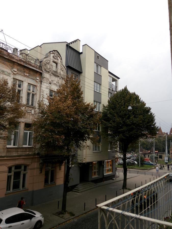 Апартаменты Flat On Sheptytskykh Львов Экстерьер фото